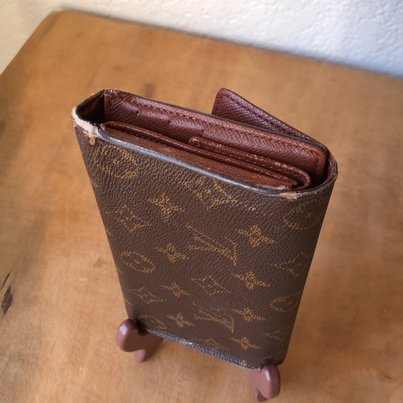 💯 AUTH. LOUIS VUITTON WALLET - Picture 8 of 15